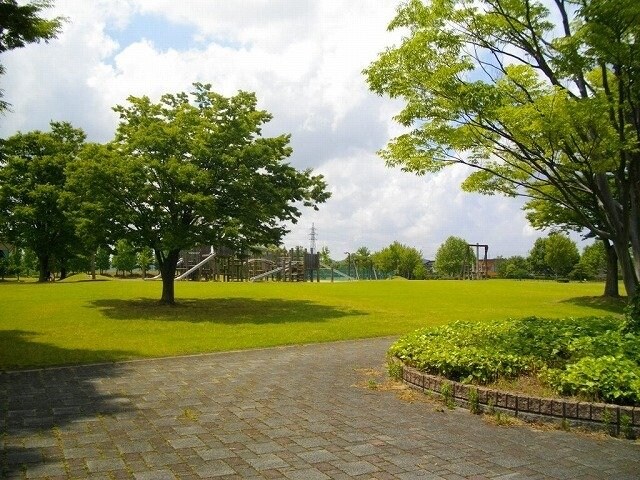 物件外観写真7　(布瀬南公園まで1100m)
