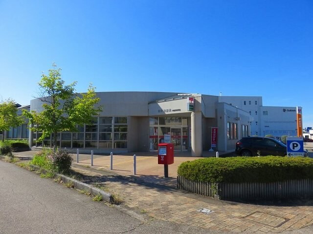 物件外観写真8　(津沢郵便局まで80m)