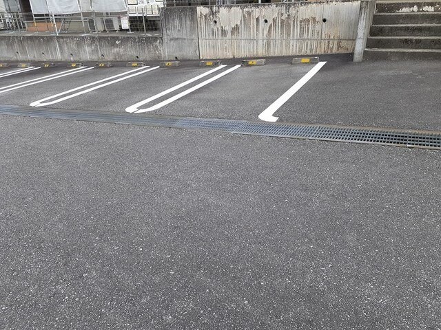 物件外観写真2　