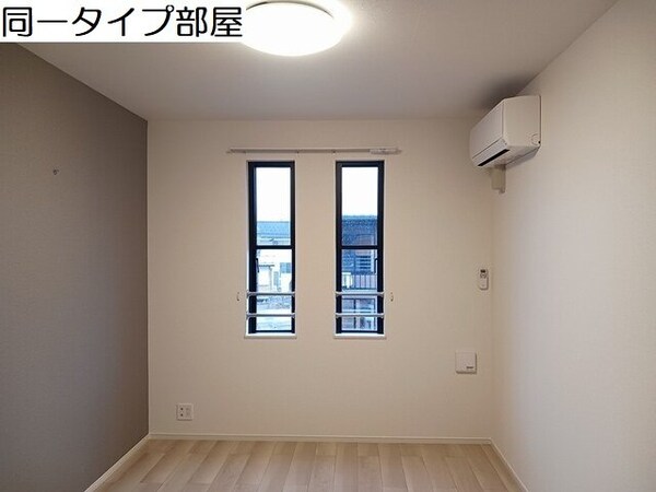 内装他