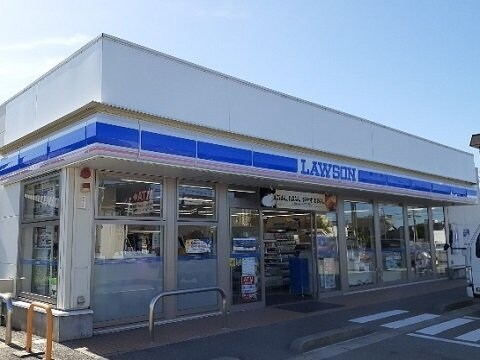 物件外観写真4　(ローソン富山新庄町南店まで700m)