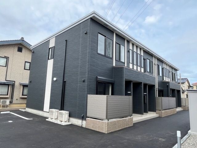 Ｃｏｃｏ　Ｌｅａｆの物件外観写真