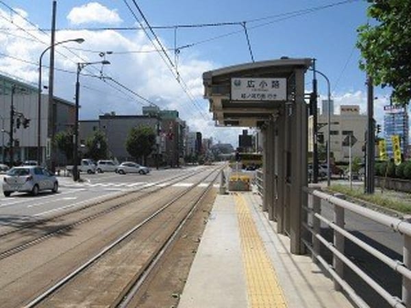周辺環境(万葉線広小路駅まで550m)