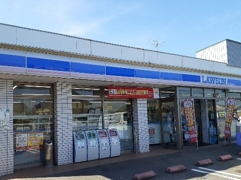物件外観写真3　(ローソン富山八尾店まで750m)