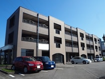 富山地方鉄道不二越線・上滝線 南富山駅 3階建 築25年の外観写真