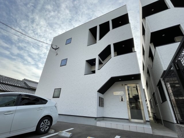 AMPes東平尾の物件外観写真