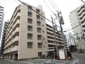 カワイアーバンビル外観写真