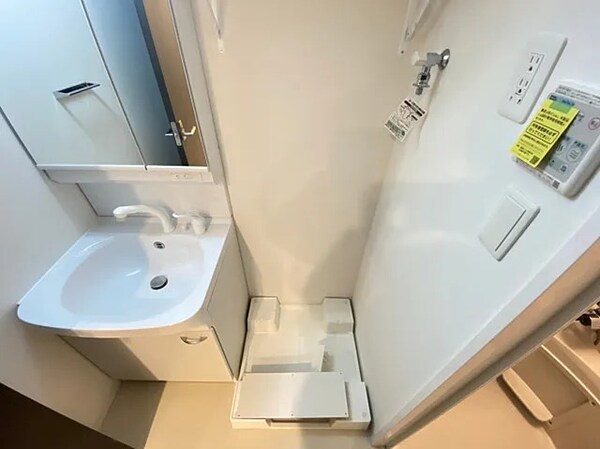 独立洗面台