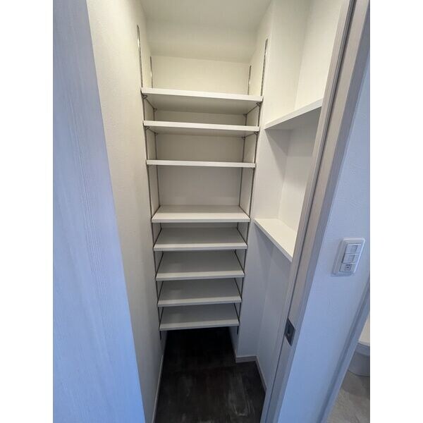 物件内観写真13　(シューズボックス)