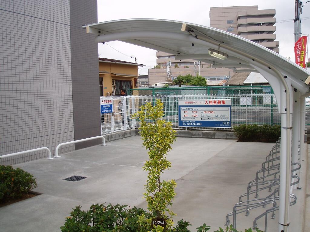 物件内観写真15　(駐車場)