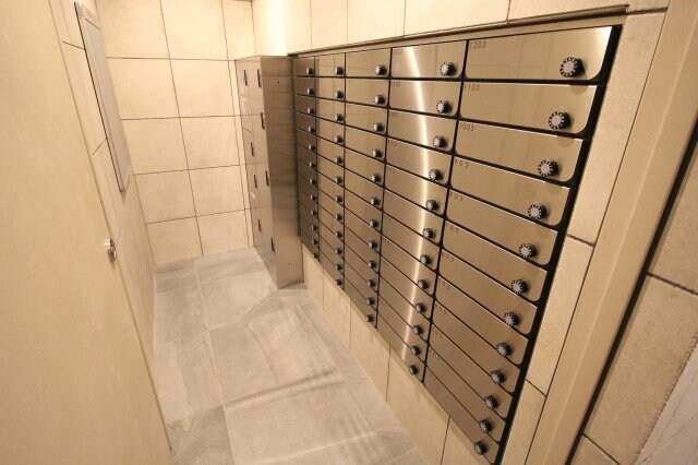 物件内観写真16　(集合ポスト)