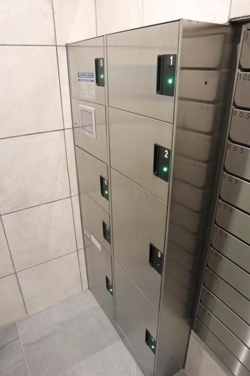 物件内観写真17　(宅配ボックス)