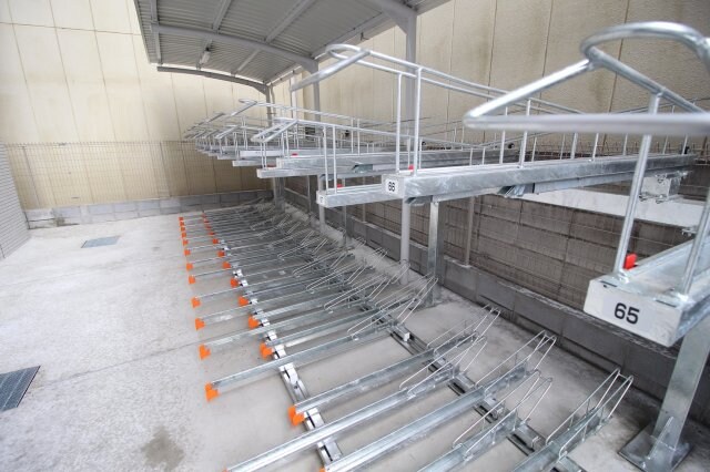 物件内観写真18　(駐輪場)