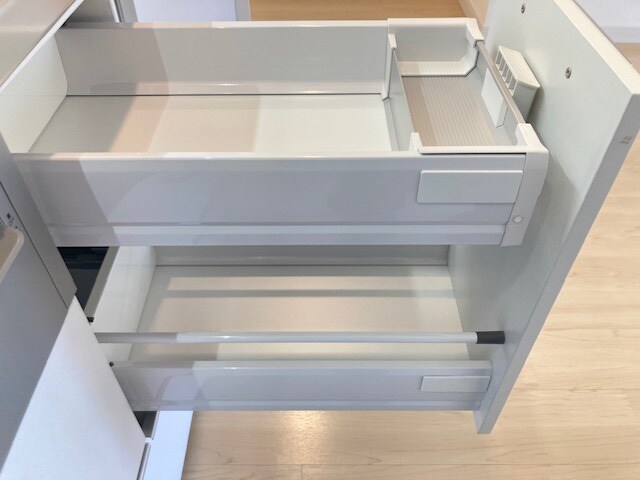 物件内観写真18　(キッチン収納)