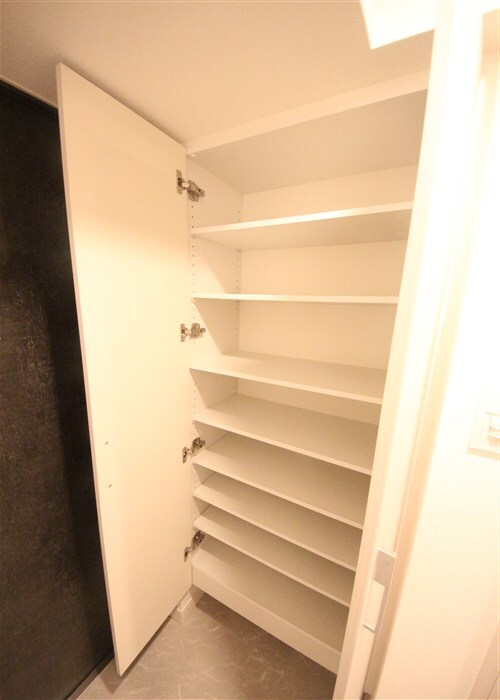 物件内観写真15　(シューズボックス)