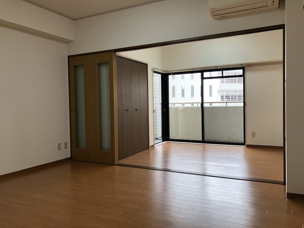 内装他
