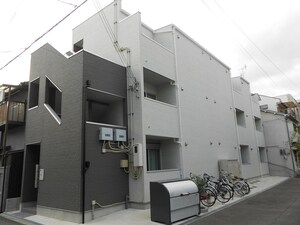 バズクロウ小路外観写真