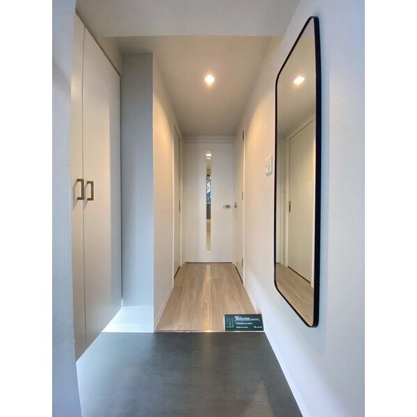 物件内観写真4　(廊下)