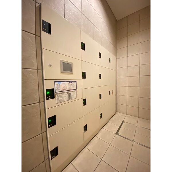 物件内観写真15　(宅配ボックス)