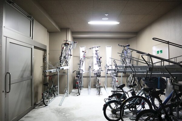 建物設備(駐輪場)