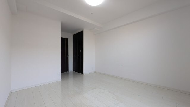 物件内観写真9　(同マンション・別タイプ部屋)