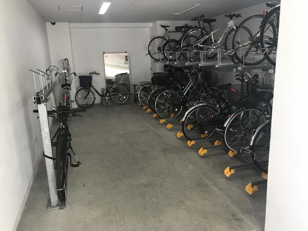 建物設備(駐輪場)