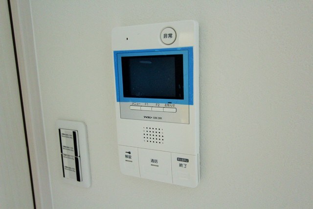 物件内観写真10　(モニター付オートロック)