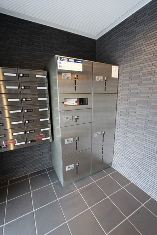 敷地内/建物(宅配BOX有り)