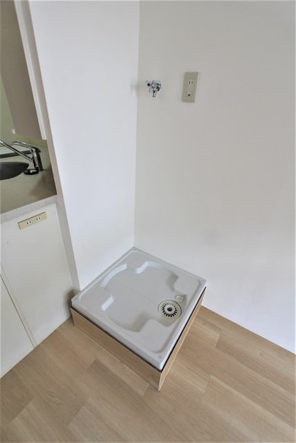 物件内観写真13　(室内洗濯機置場)