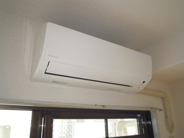 物件内観写真6　(エアコン完備)