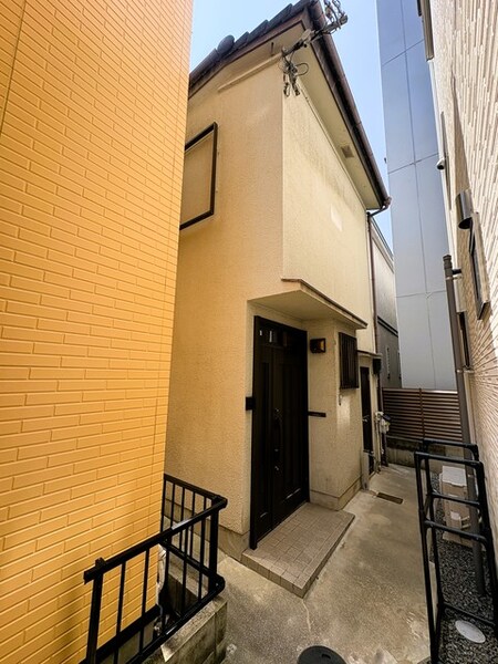 大田町4丁目貸家外観写真