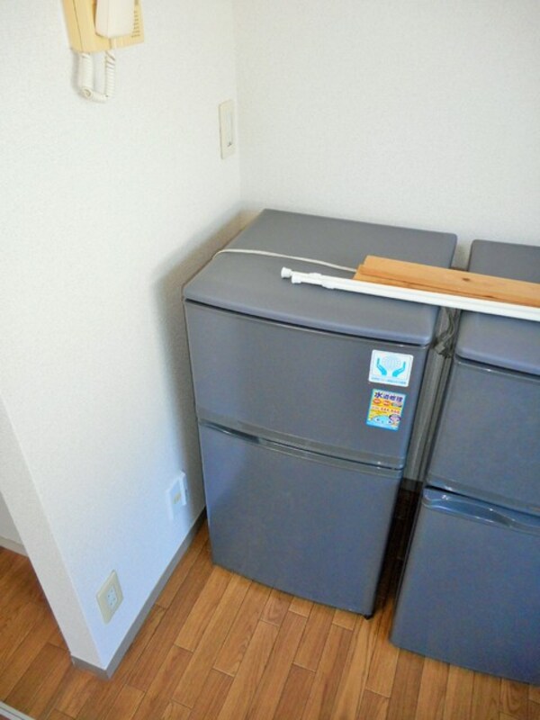 部屋画像_その他(2ドア冷蔵庫)