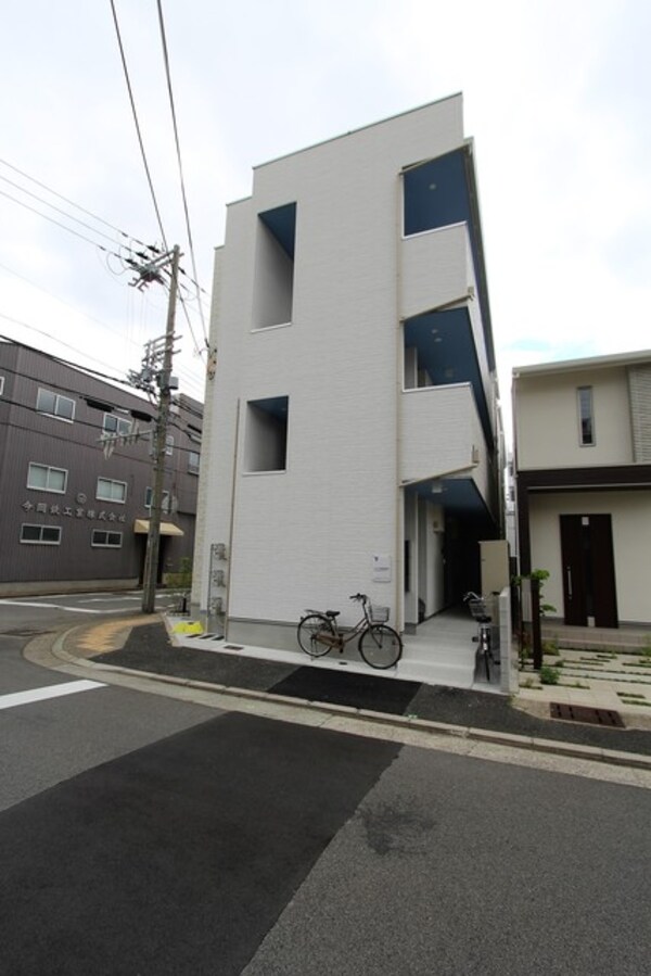敷地内/建物