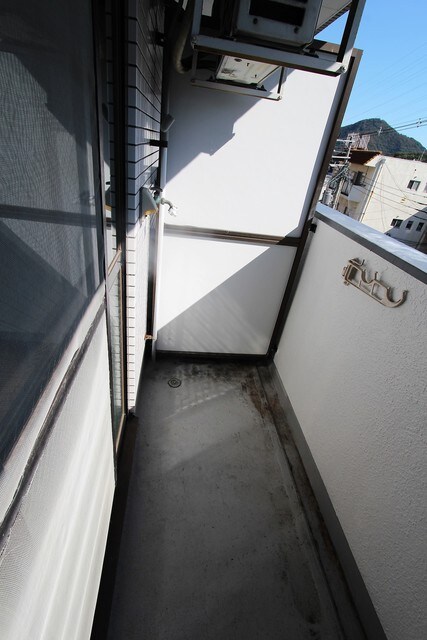 物件内観写真13　(洗濯機置場)