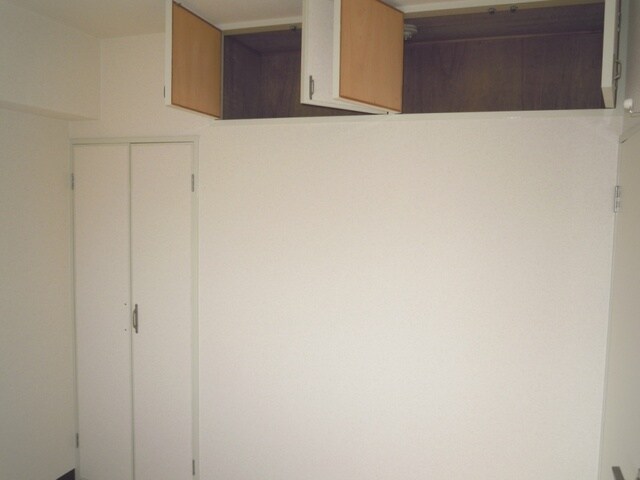 物件内観写真13　(天袋)