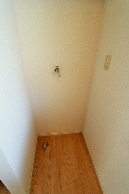 物件内観写真15　(室内洗濯機置場)