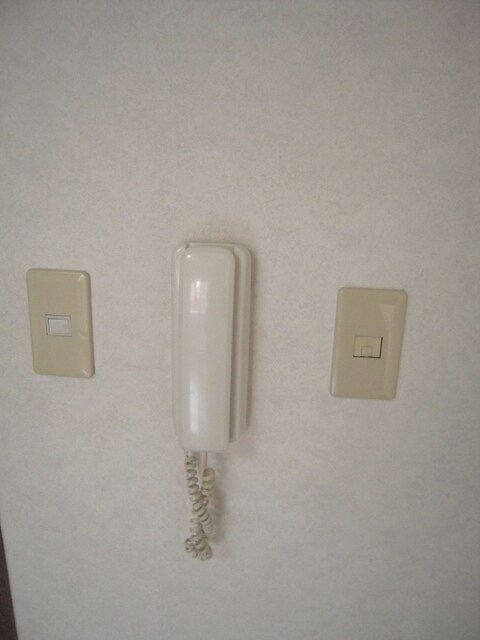 物件内観写真11　(インターホン)