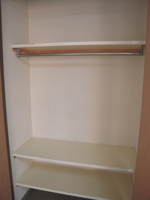 物件内観写真13　(クローゼット)