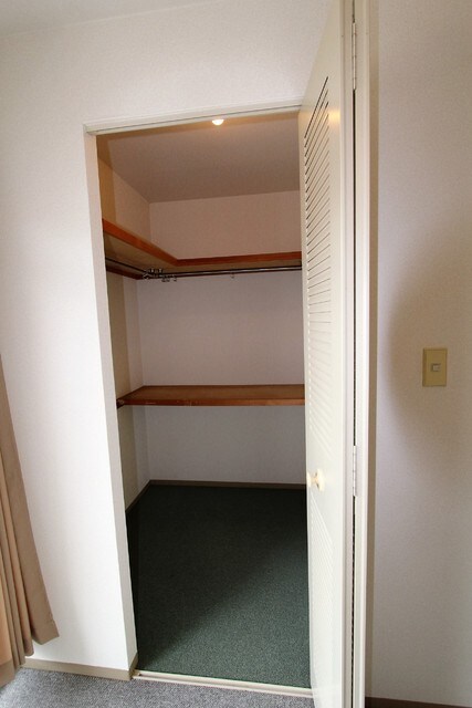 物件内観写真4　(ウォークインクローゼット)