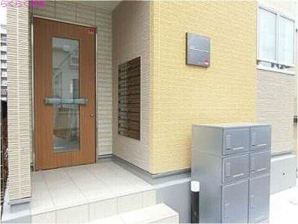 エントランス(セコムしてます)