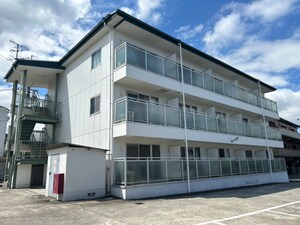 アンビエンテ茱萸木外観写真