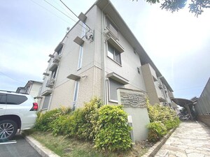 リ：エスト II外観写真