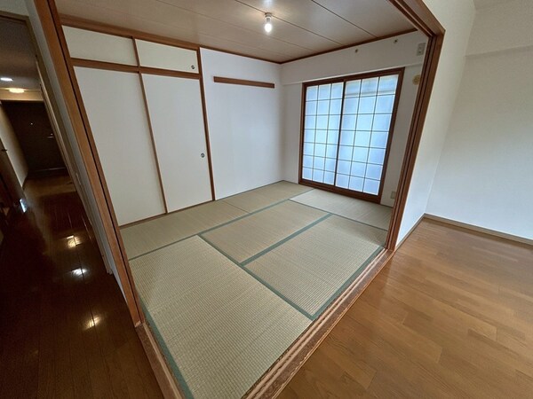 ベッドルーム