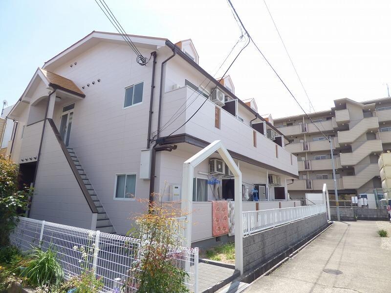 物件外観写真1　(お洒落な外観ですよ！)