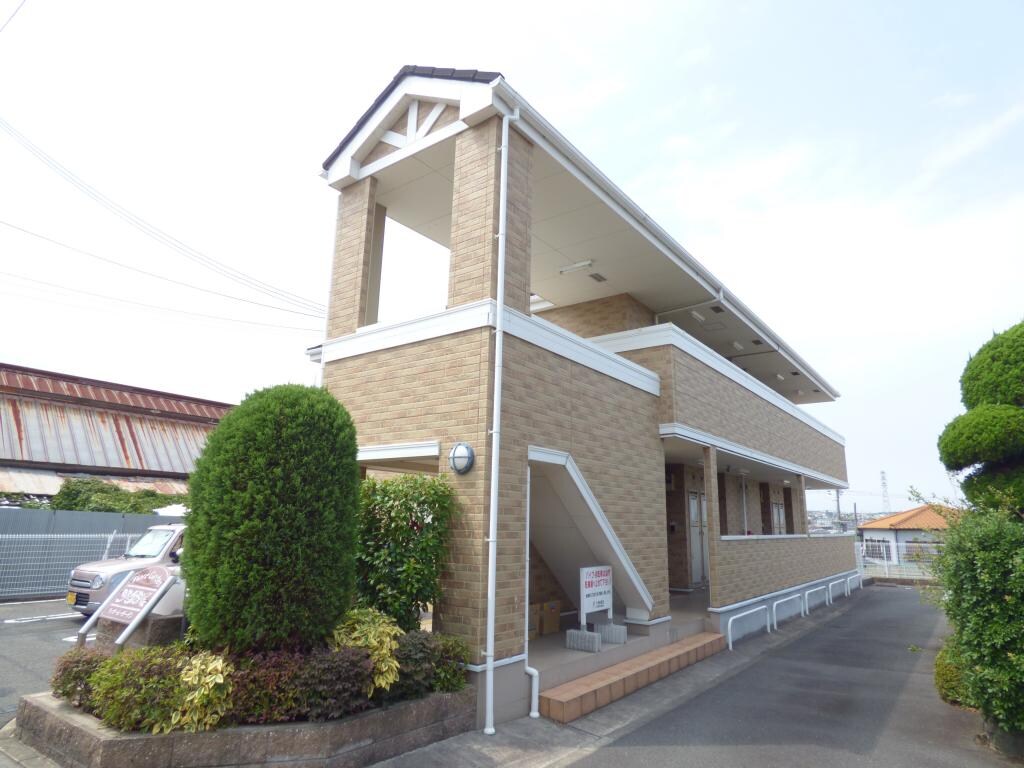 物件外観写真1　(ステキな外観です)