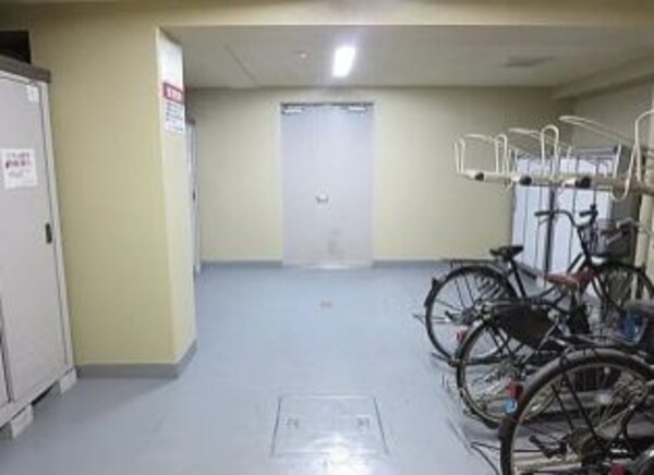 駐車場(駐輪場)