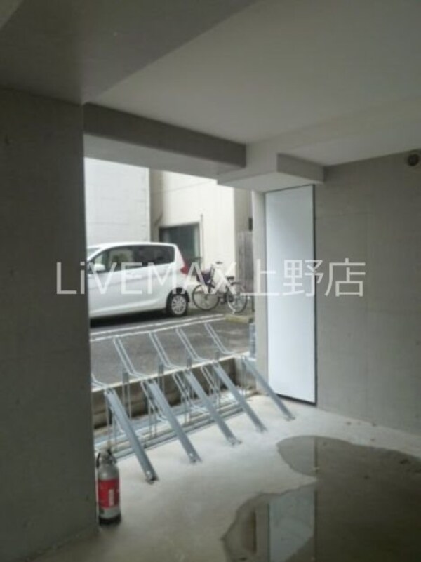 建物設備(駐輪場)