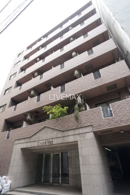 外観(仲介手数料は賃料の半月分です)