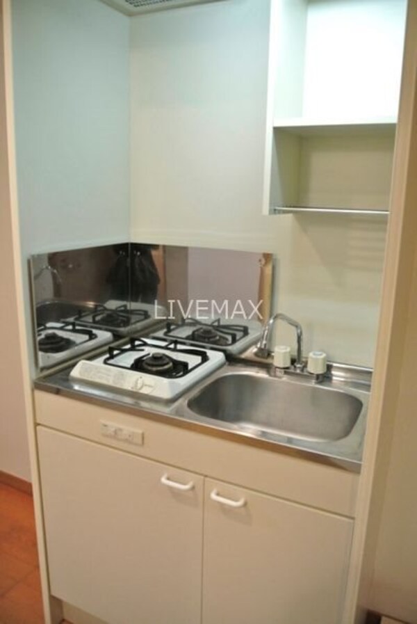 キッチン(仲介手数料は賃料の半月分です)