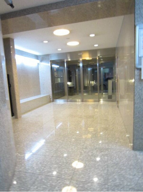 ロビー・ラウンジ(シリーズ分譲型賃貸マンション)